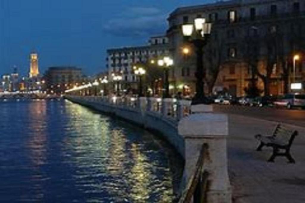 Апартаменты Residenza Trevisani Бари Экстерьер фото
